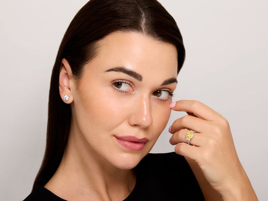 Yellow Diamond Ring, 4.01 Carats Fancy Yellow, in Platinum and 18K Gold