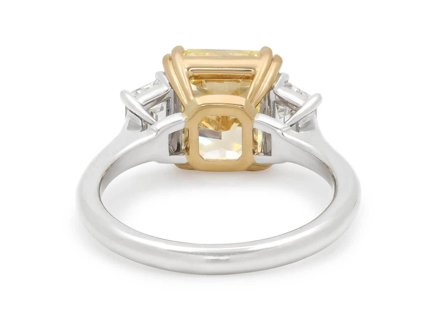 Yellow Diamond Ring, 4.01 Carats Fancy Yellow, in Platinum and 18K Gold