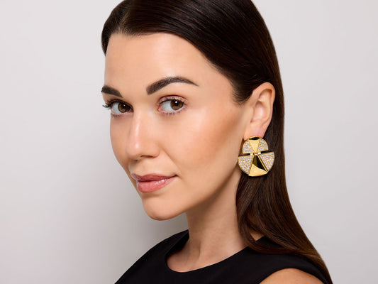 Modernist Style Diamond Earrings in 18K