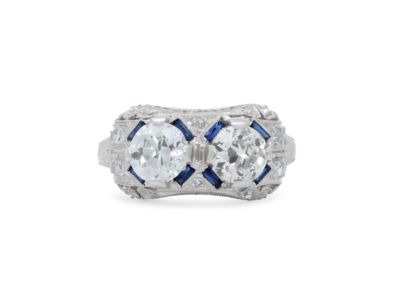Art Deco Diamond Ring in Platinum
