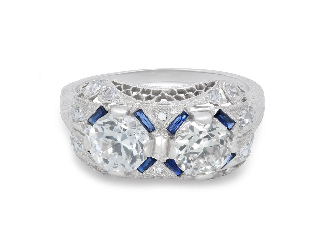 Art Deco Diamond Ring in Platinum