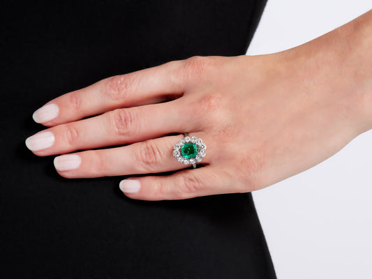 Mellerio dits Meller Mid-Century Emerald, Colombian, and Diamond Ring in Platinum