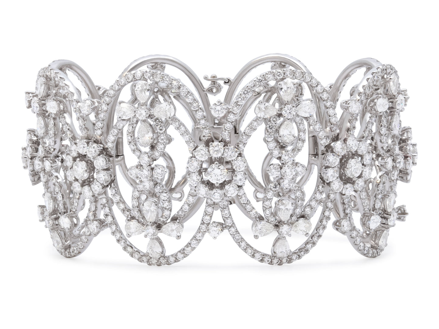 Diamond Bracelet in 18K White Gold
