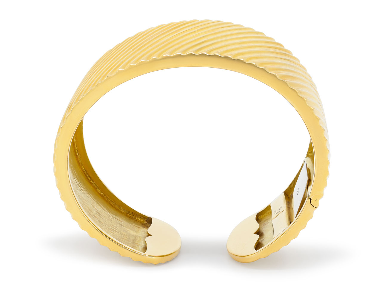 Textured Bangle Bracelet in 18K Gold