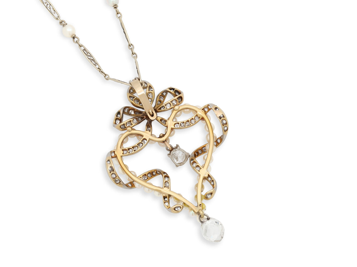 Belle Epoque diamond and pearl pendant with bow