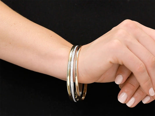 Set of Three Bangle Bracelets in 18K Yellow, White and Rose Gold