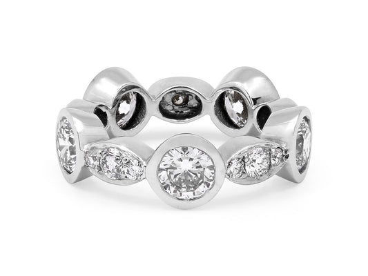 Diamond Band Ring in 18K White Gold