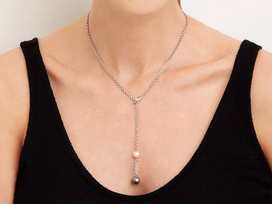 White gold lariat necklace with Akoya and Tahitian pearls