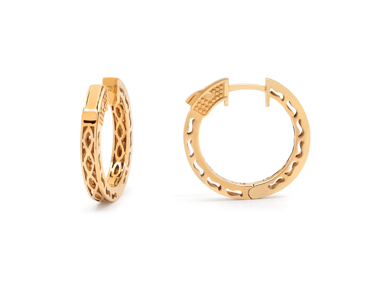 Diamond Hoop Earrings in 18K Gold