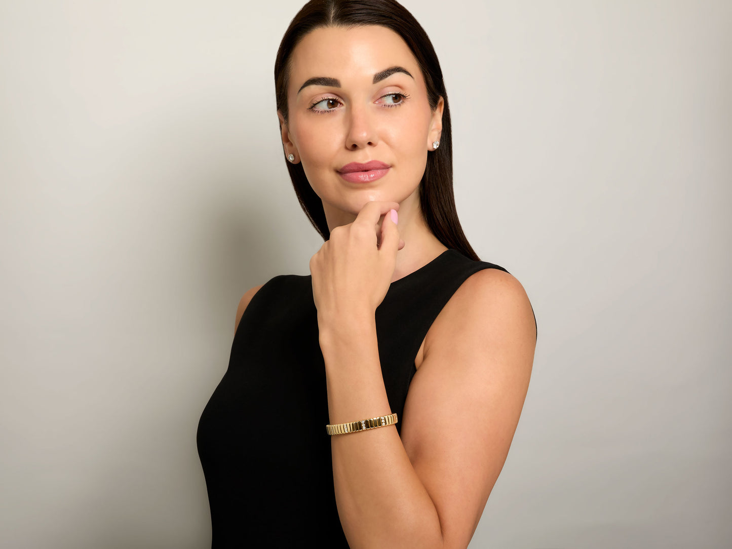 Stretch Bracelet with Diamonds, 9.5 mm, in 18K Gold by Beladora