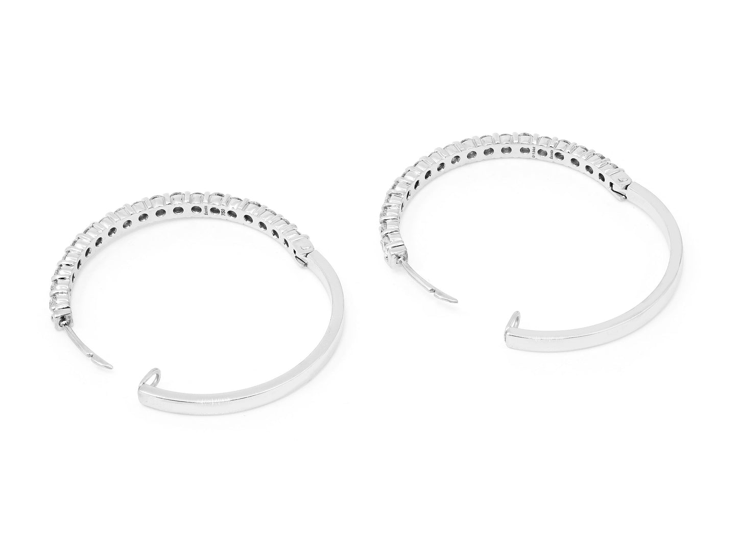 Diamond Hoop Earrings in 18K White Gold