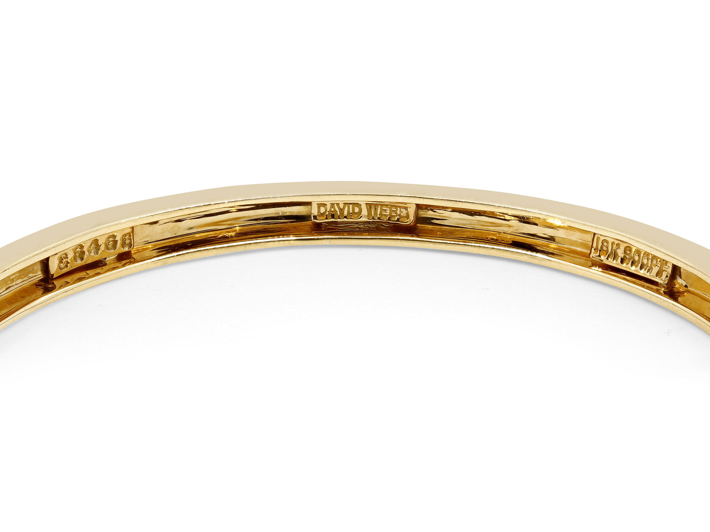 David Webb Nail Head Diamond Bangle in 18K Gold
