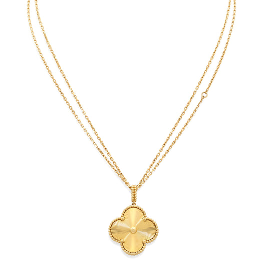 Van Cleef & Arpels 'Magic Alhambra' Pendant Necklace in 18K Gold