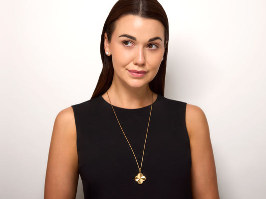 Van Cleef & Arpels 'Magic Alhambra' Pendant Necklace in 18K Gold