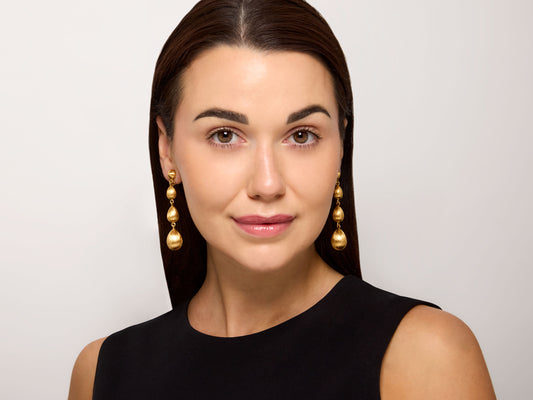 Brushed Drop Earrings in 18K Gold