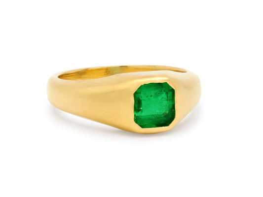 Emerald Ring in 22k Gold