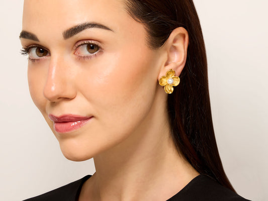 Cultured Pearl Flower Earrings in 18K Gold