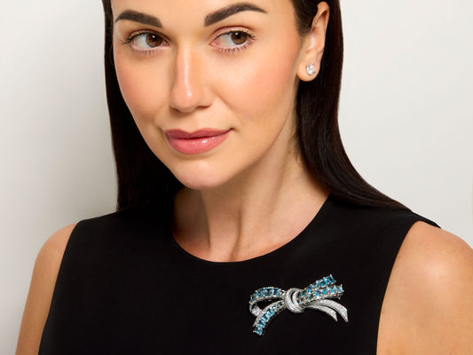 Mid-Century Aquamarine and Diamond Bow Brooch in Platinum