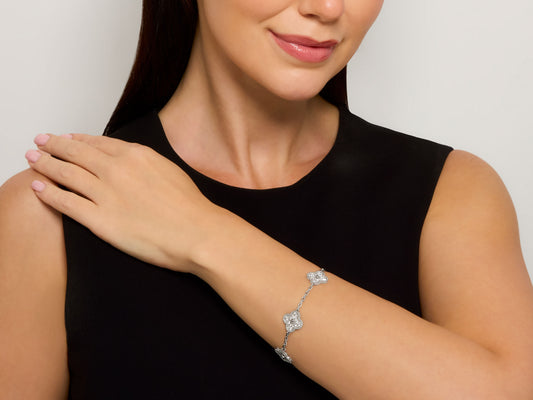 Van Cleef & Arpels 'Vintage Alhambra' Diamond Bracelet, 5 Motifs, in 18K White Gold