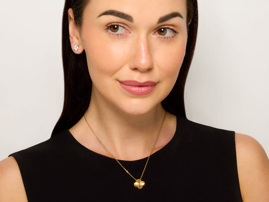 Van Cleef & Arpels 'Vintage Alhambra' Necklace in 18K Gold