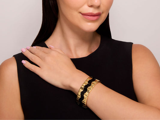 Inlaid Onyx Bracelet in 18K Gold
