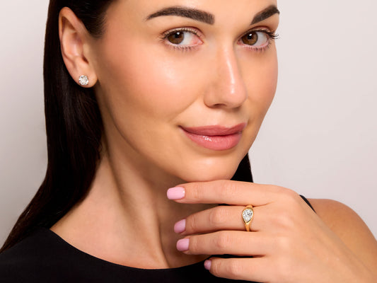 Beladora 'Bespoke' Old Cut Pear Diamond Ring, 1.63 carat I/VS2, in 18K Gold