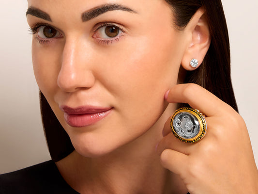 'La vie est courte, la mort éternelle' Reverse Carved Crystal and Enamel Ring, attributed to Codognato, in 18K Gold