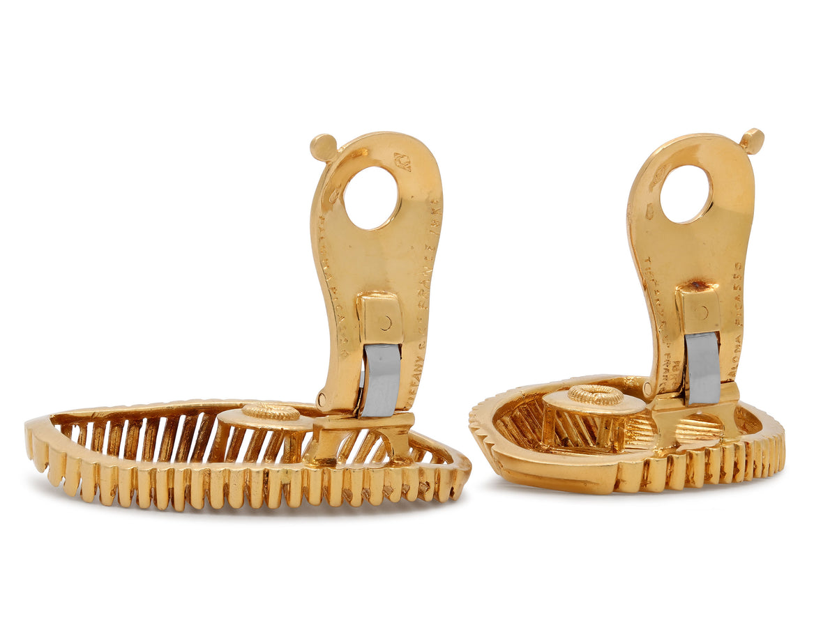 Tiffany & Co. Paloma Picasso Leaf Earrings in 18K Gold