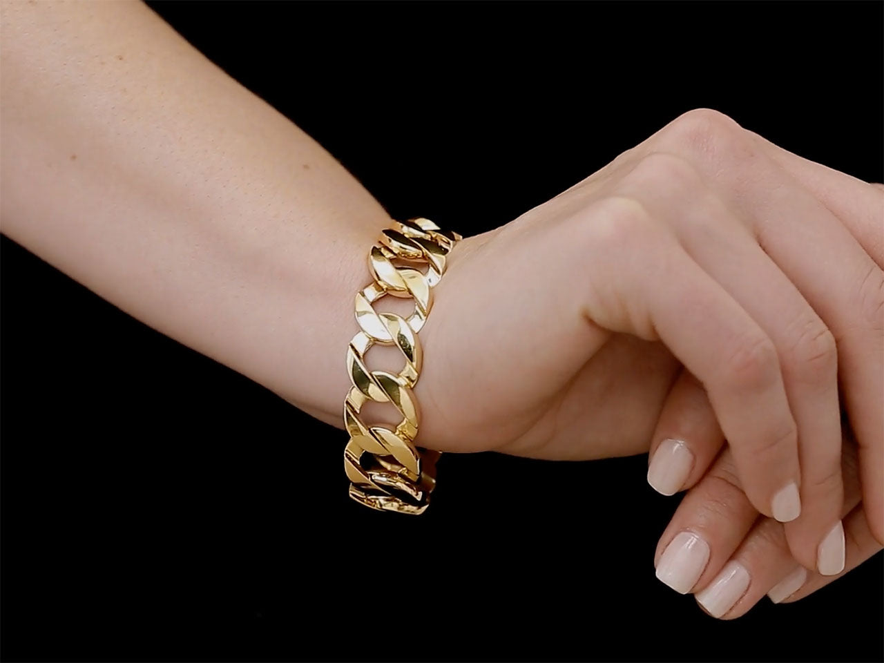 Curb Link Bracelet in 18K Gold, Small, by Beladora
