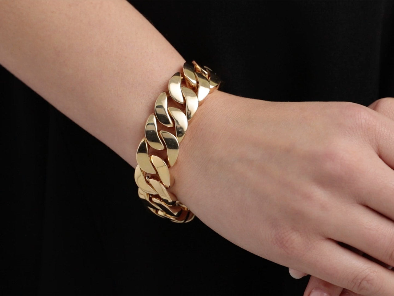 Curb Link Bracelet in 18K Gold, Medium, by Beladora