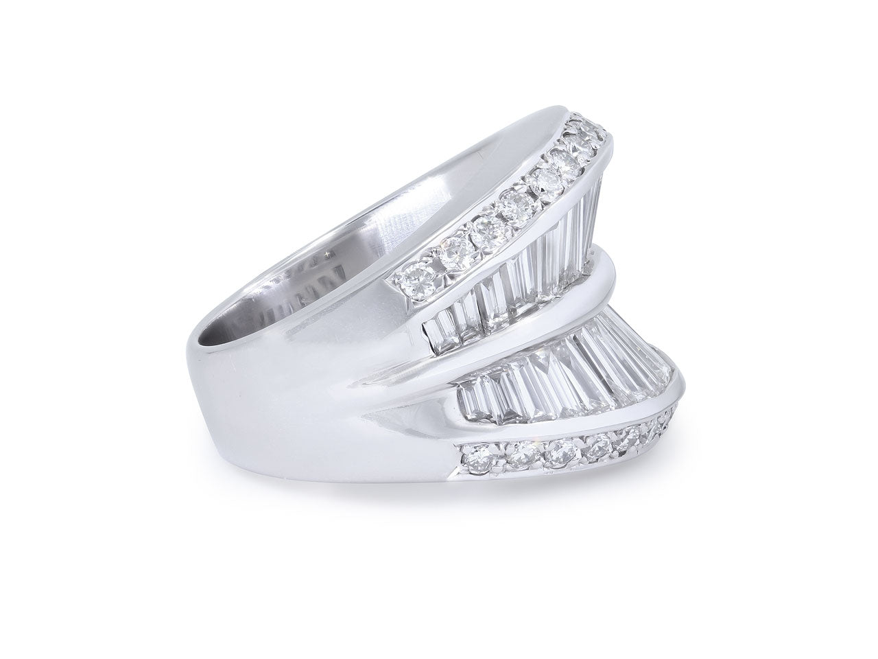 Diamond Cocktail Ring in 18K White Gold
