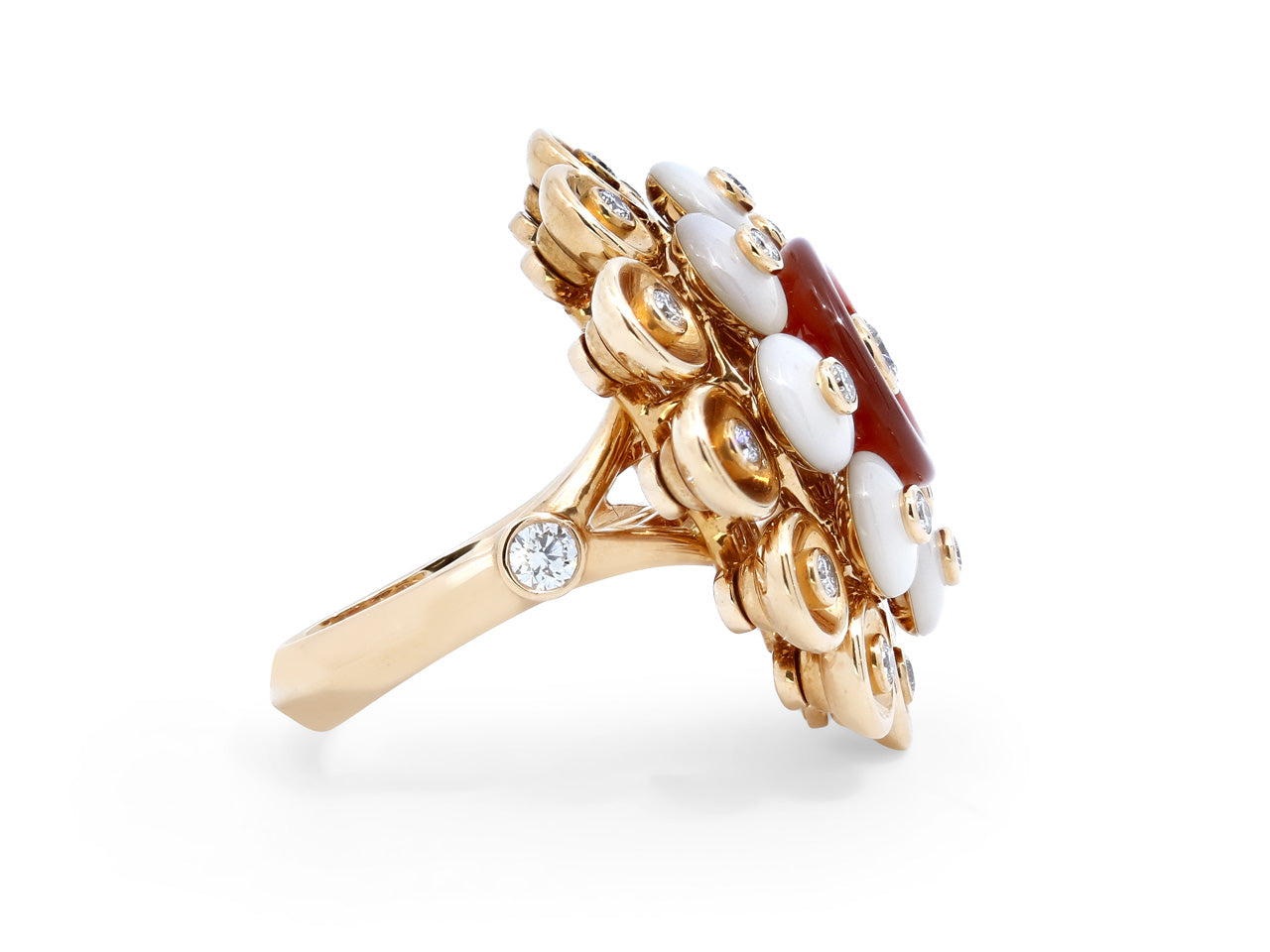 Van Cleef & Arpels 'Bouton d'or' Carnelian, Mother-of-Pearl and Diamond Ring in 18K Rose Gold