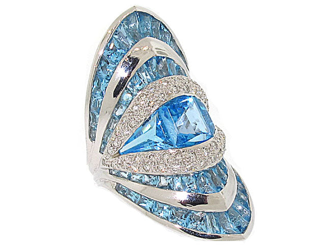 Blue Topaz and Diamond Ring in 18K
