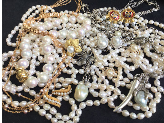 The Timeless Look and Changing Tide of Pearl Jewelry