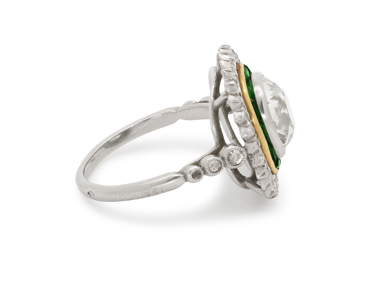 Art Deco Diamond and Emerald Ring in Platinum, French