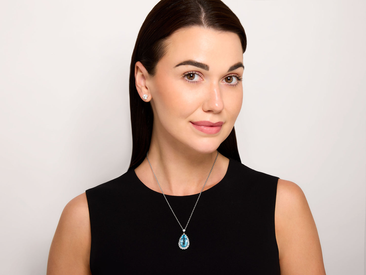 Mid-Century Aquamarine and Diamond Necklace in Platinum