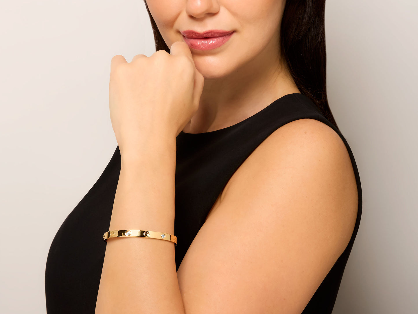 Cartier Diamond 'Love' Bracelet in 18K Gold, 4 diamonds, Classic Model, Size 18