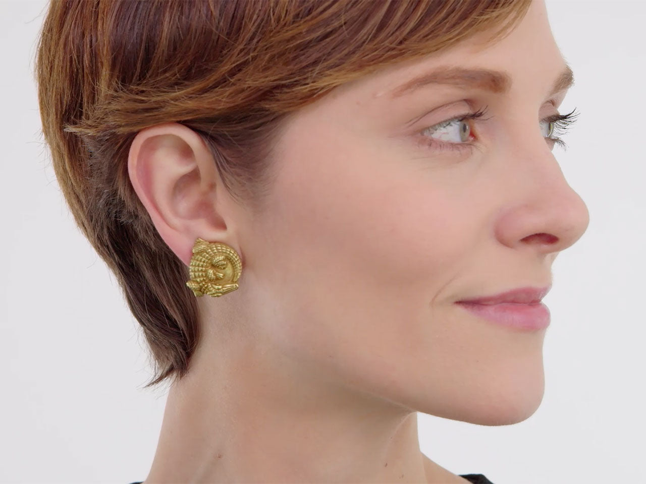 Kieselstein-Cord Alligator Earrings in 18K