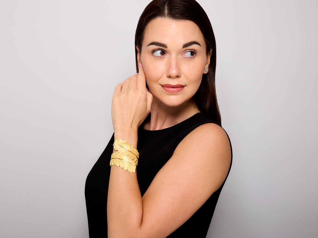 Buccellati Leaf Bangle Bracelet in 18K Gold