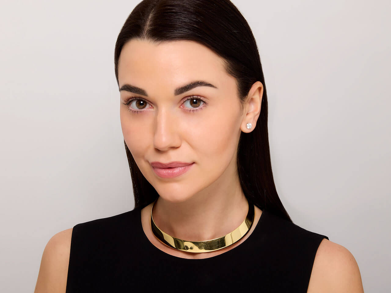 High Polish Gold Choker in 18K Gold
