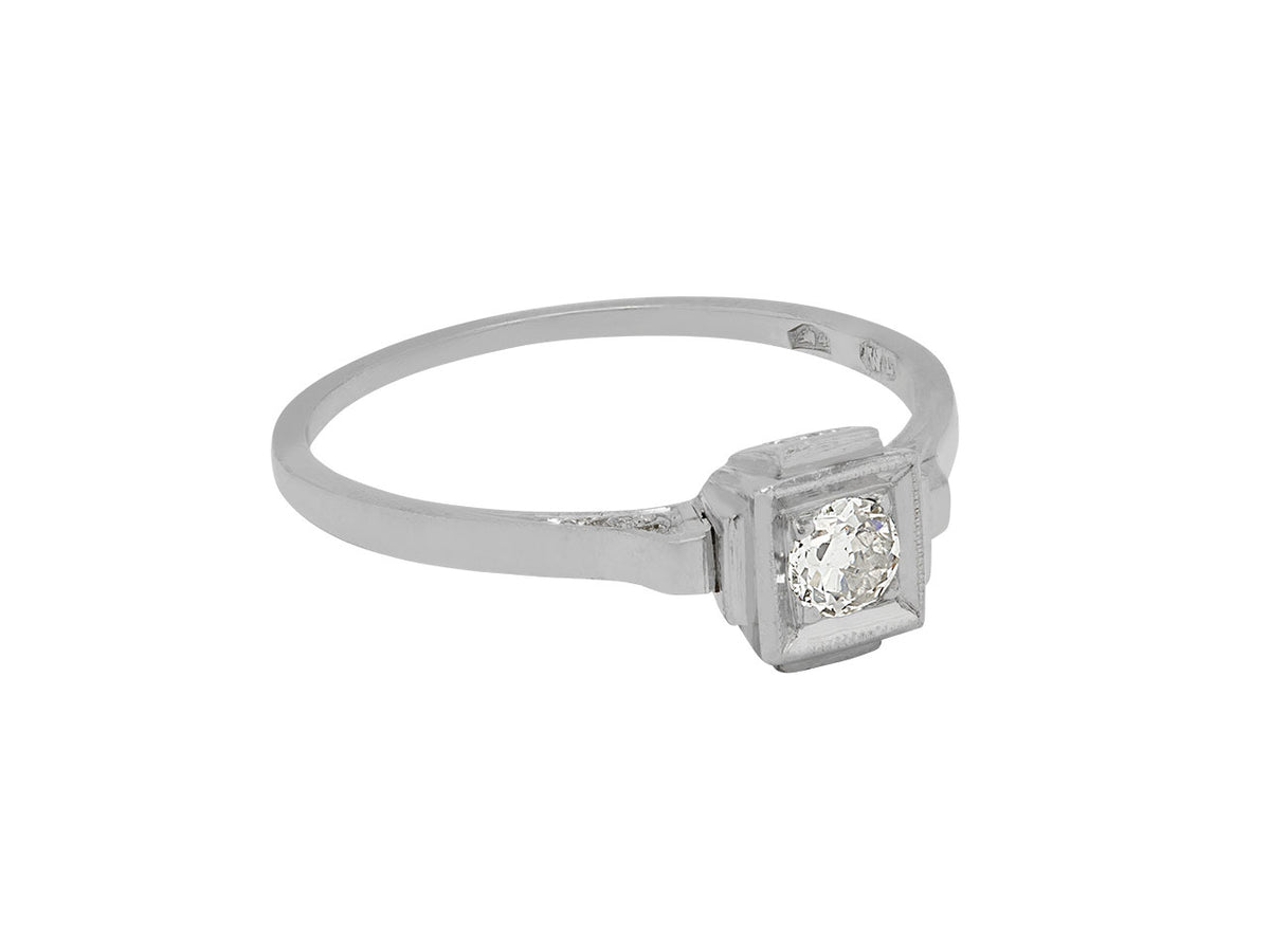 Art Deco diamond ring in 14K white gold