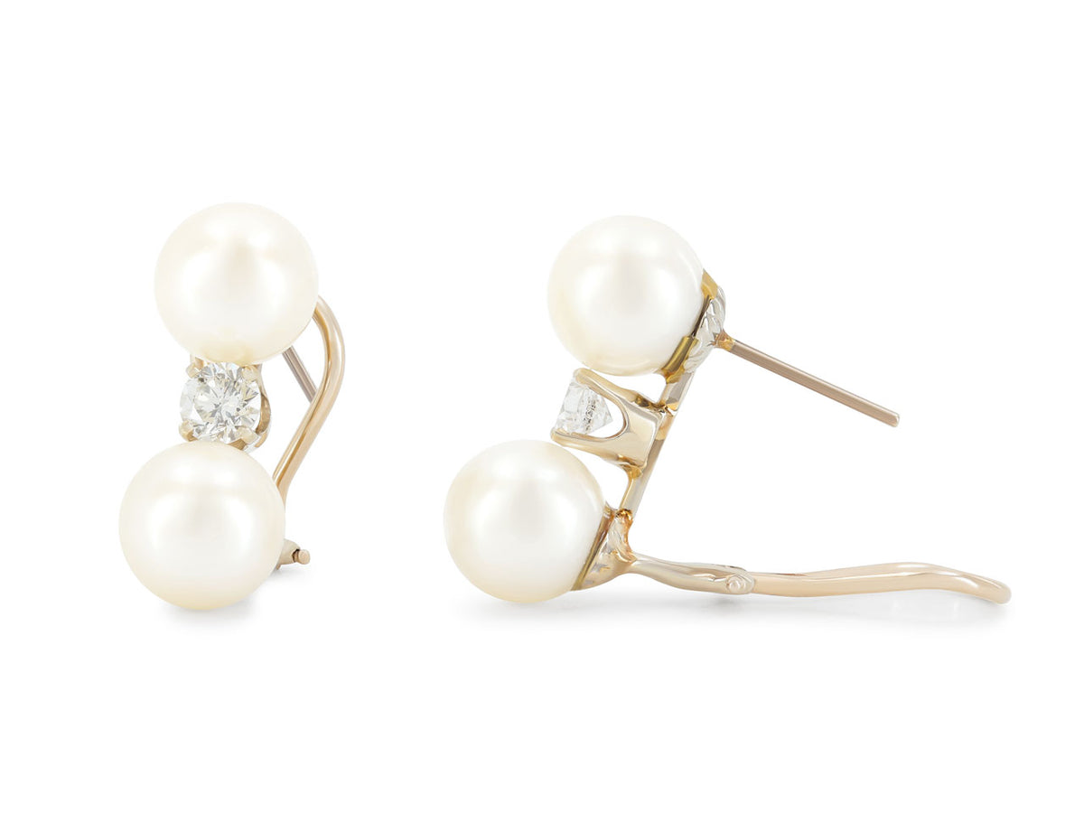 White gold earrings with cultured pearls and diamonds