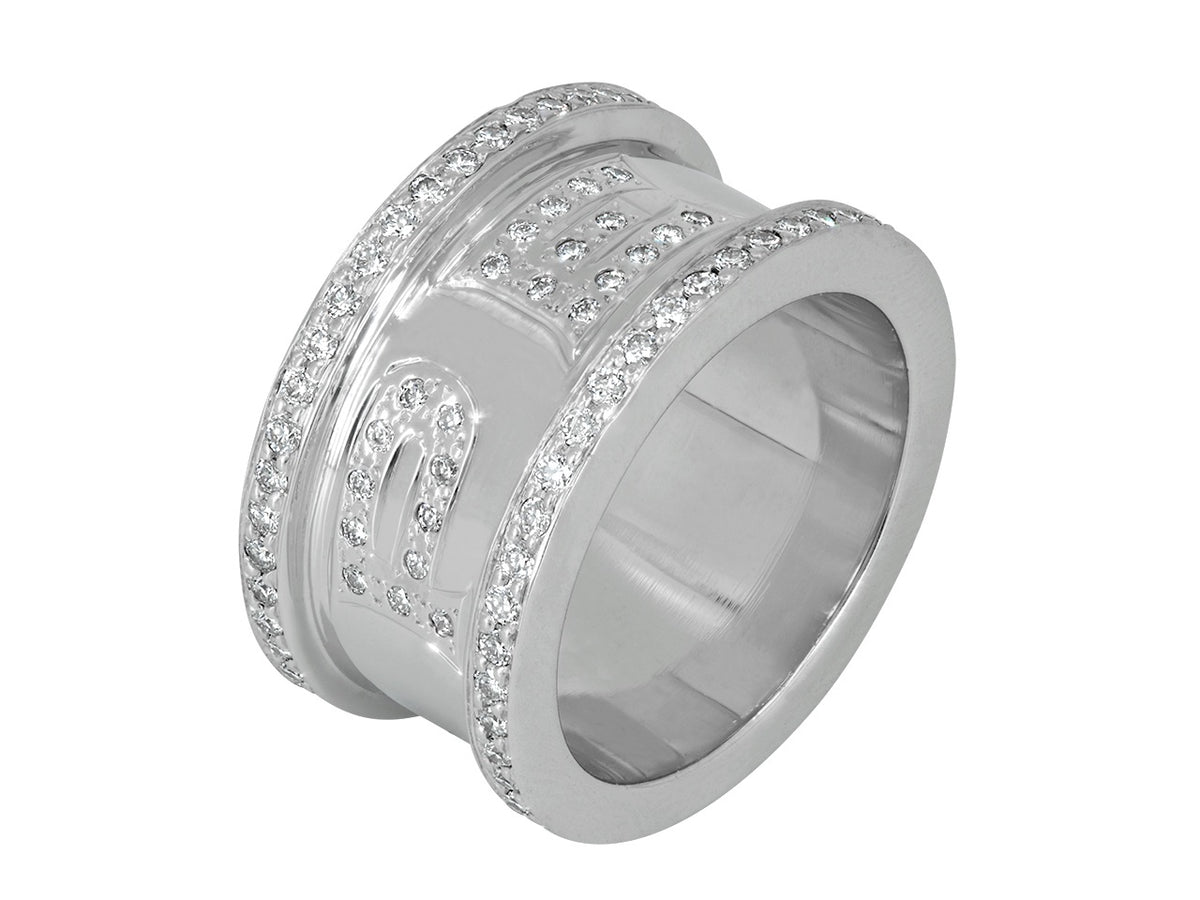 18K white gold peace ring with pave diamond borders