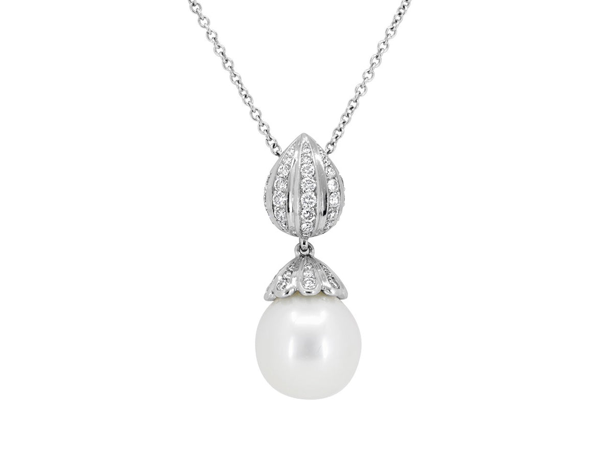 South Sea pearl pendant with diamond cap and chain