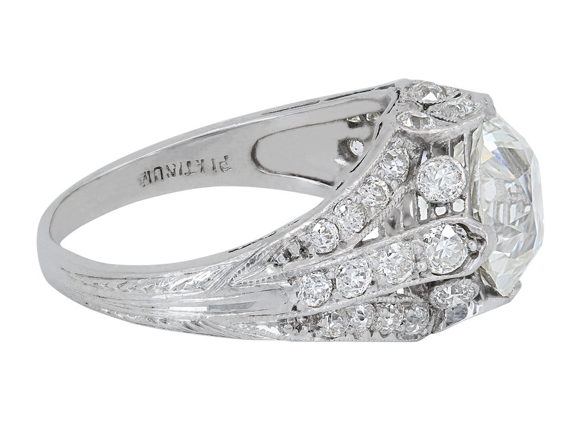 Side view of platinum Art Deco diamond ring