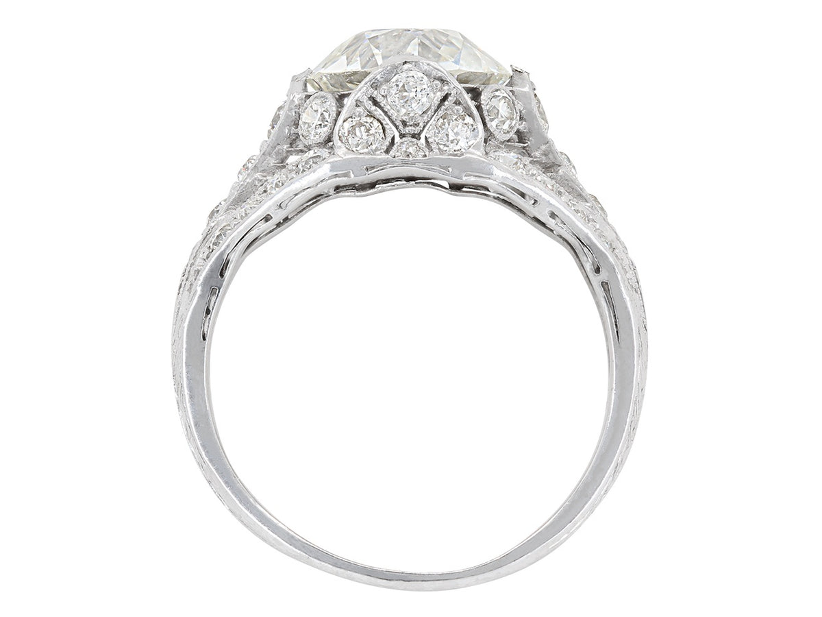 Side view of an Art Deco platinum diamond ring