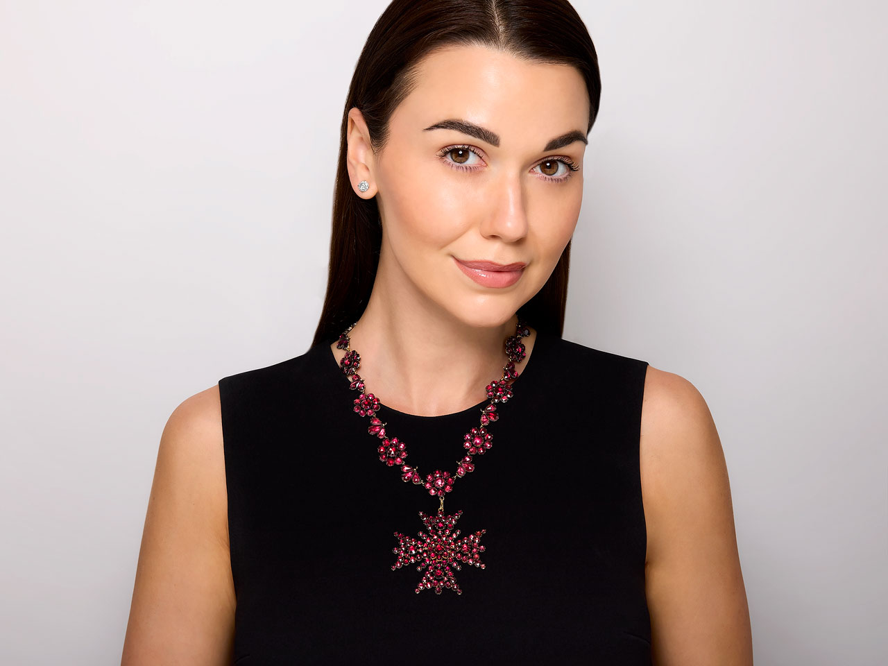 Antique Georgian Foiled Garnet Necklace with Detachable Cross in 14K Gold