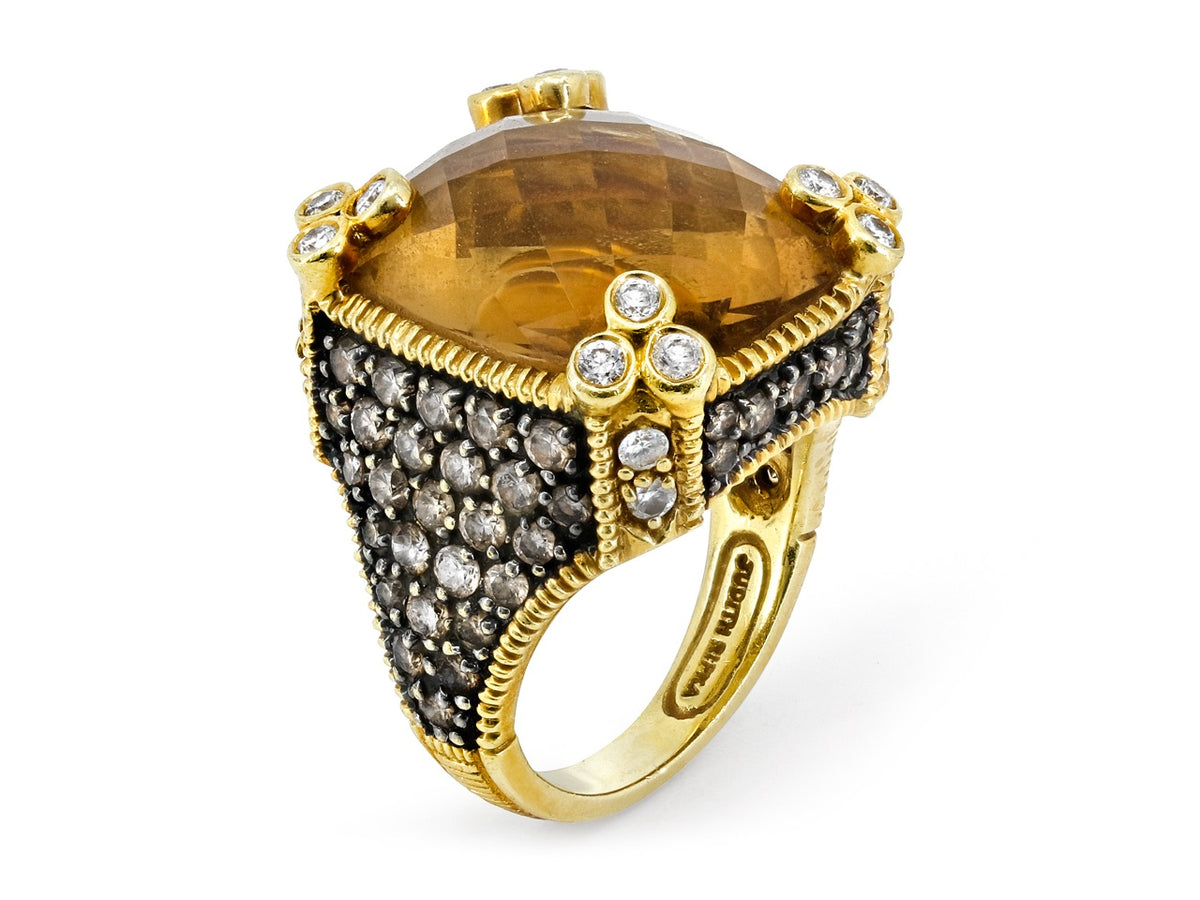 18K gold ring with faceted citrine and diamond accents