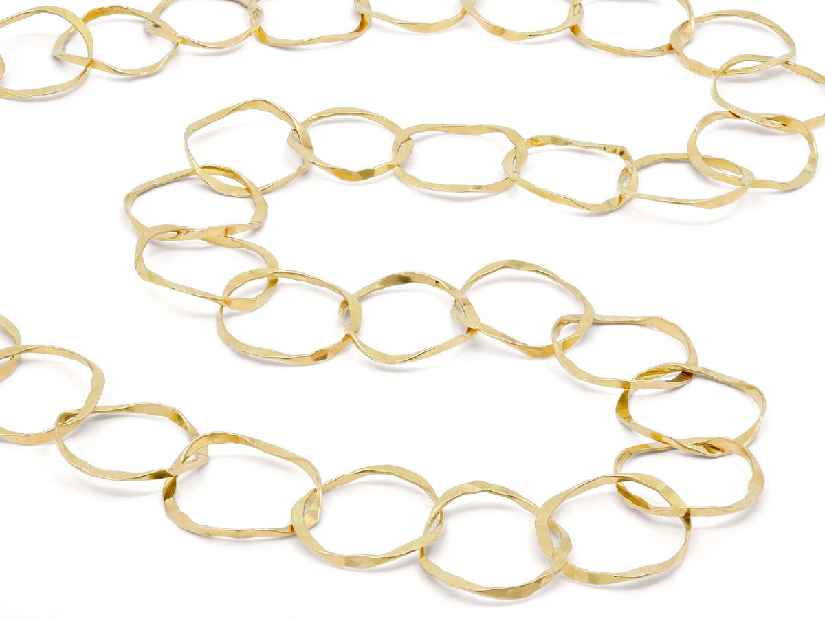 Hand hammered 18K yellow gold circular link necklace