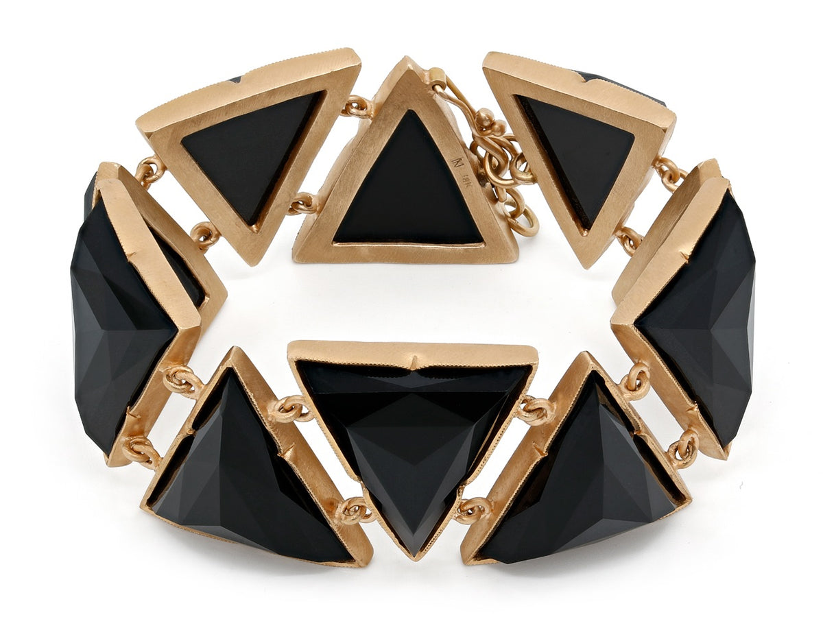Triangular rose cut onyx bracelet in 18K rose gold